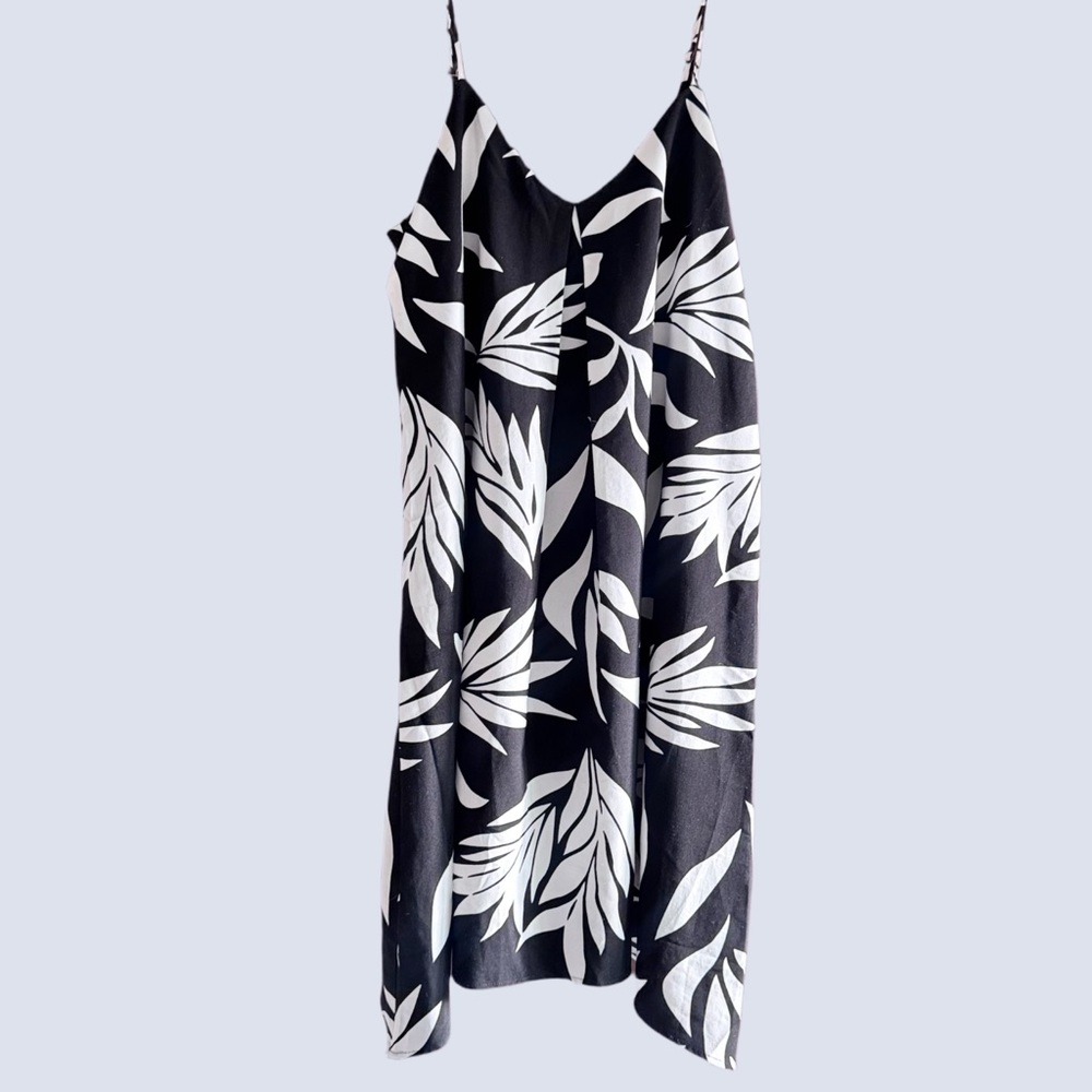 NWOT LOFT Black & White Leaf Print Dress Sz XS‎